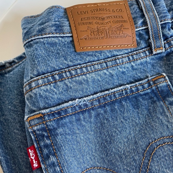 Levi’s Wedgie Jeans - Picture 5 of 8